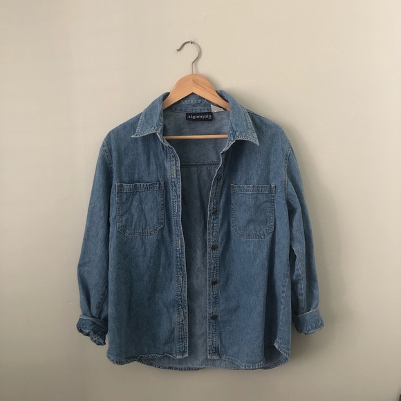 ✨SALE ✨Vintage Jean Button Up - Picture 2 of 4